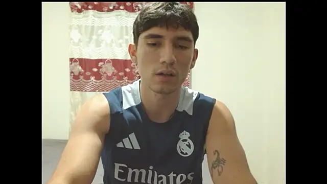 ChicoMaloFfF's Live XXX Chat