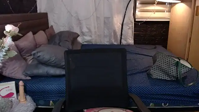 xheavenlytrans' Live XXX Chat