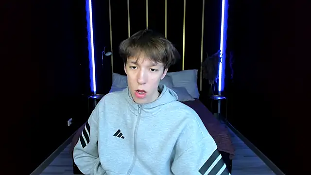 MarkBranstonのライブXXXチャット