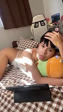 Show de webcam de Plaxtique