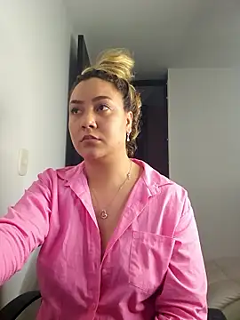 Lufer_doll's Live XXX Chat