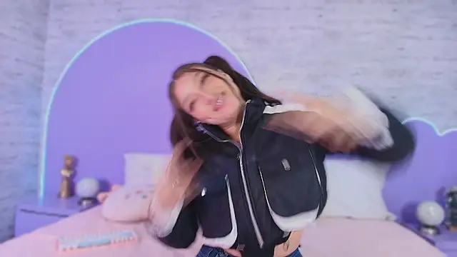 Giaa_Ross' Live XXX Chat