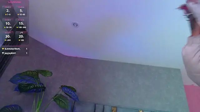 JuliaRose_ks' Live XXX Chat