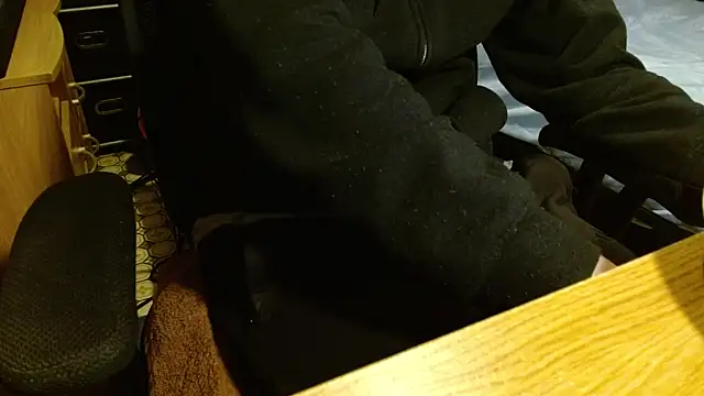 readytocome90's Live XXX Chat