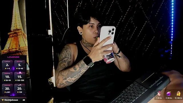 ZhoeStrong 现场XXX聊天