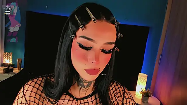 Sofia-Isabella69's Live XXX Chat