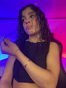 NINA_18_YEARS live XXX chat