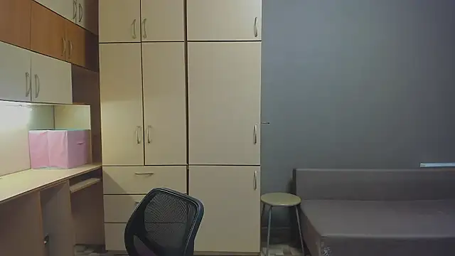 Miss_Elsa_'s Live XXX Chat