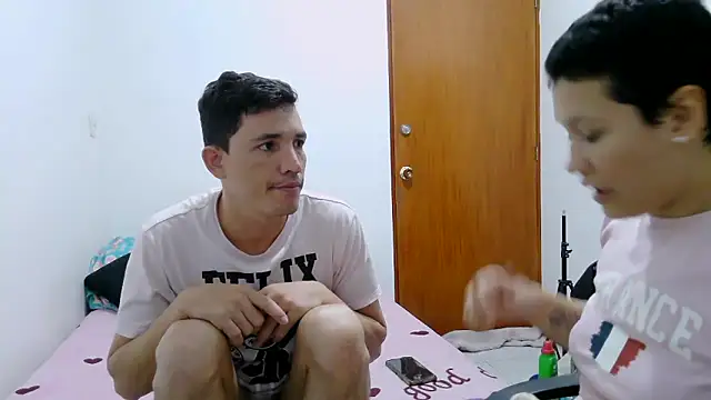 luxandracon23's Live XXX Chat