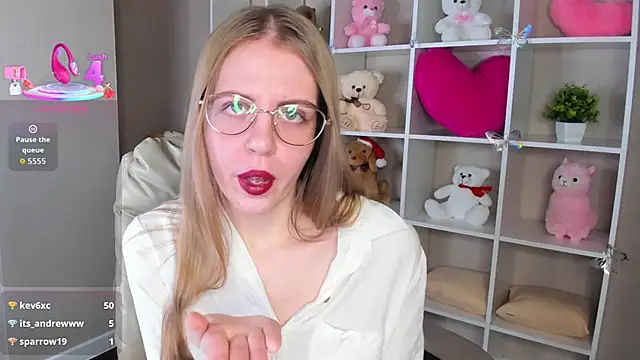 Joann_Shermann Adlı Modelin Canlı XXX Sohbeti