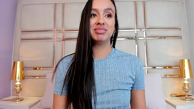 دردشة LuciaBenett_ الجنسية المباشرة