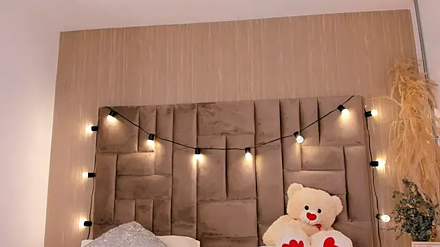 MiiaGreys' Live XXX Chat