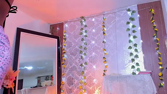 kelly_thomson's Live XXX Chat