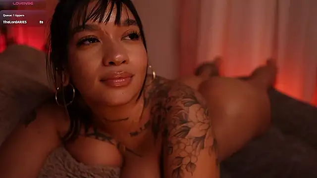 HannahW_'s Live XXX Chat