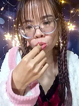 __Mai-love19__'s Webcam Show