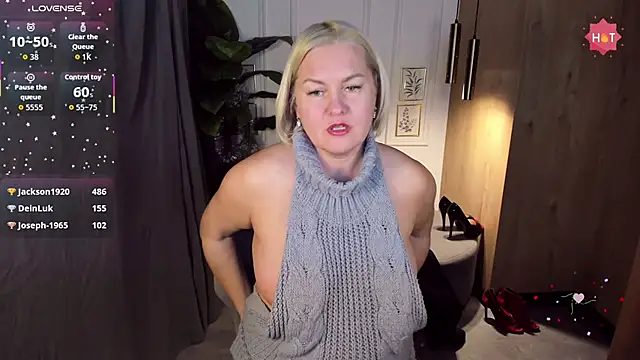 YolandaKiss' Live XXX Chat