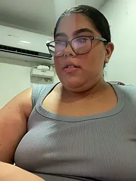 Czat XXX na żywo – Mia_Carters