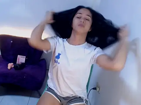 Онлайн чат XXX SerenityFoxx