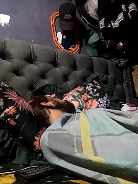 hairy_mannn – Naživo XXX chat