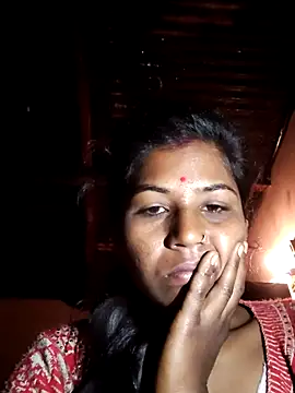 Show de Kirti_sexy na webcam