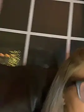 LittleMissEeve: απευθείας συνομιλία ΧΧΧ