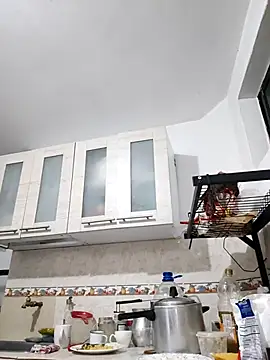 karlythoth@xh's Live XXX Chat