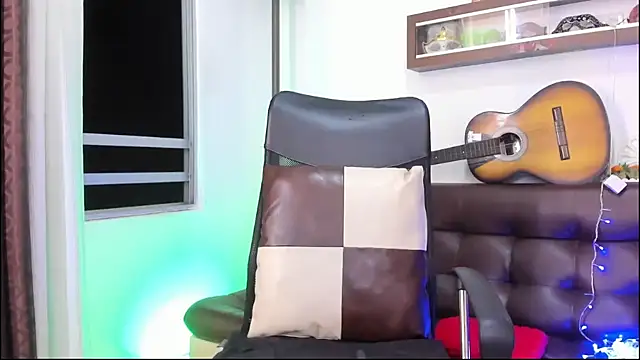 michacosio's Live XXX Chat