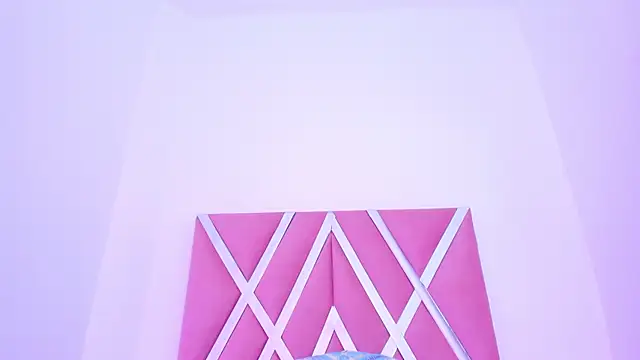 emilysejmet's Live XXX Chat