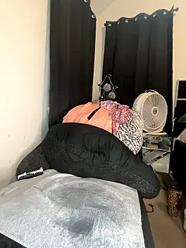 Exotic_Queen_'s Webcam Show