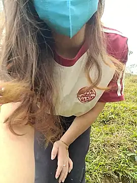 Muna_LM – Live XXX-chat