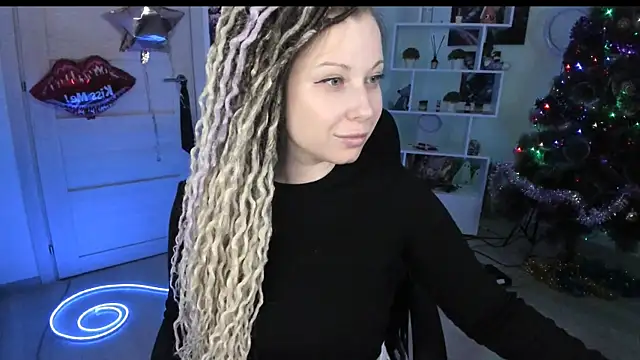 HoneySallyMoore's Live XXX Chat