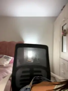 Онлайн чат XXX Emmily_19