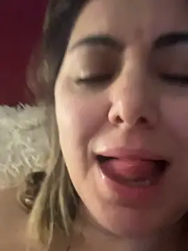 Emma_roqueen Adlı Modelin Canlı XXX Sohbeti