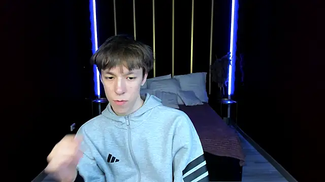 MarkBranston's Live XXX Chat