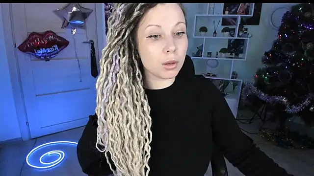 HoneySallyMoore's Live XXX Chat