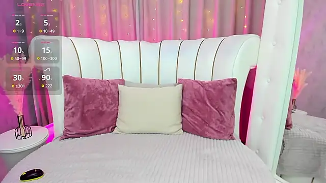 _Sunpuddle's Live XXX Chat