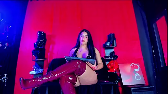 XXX chat uživo modela ArtemisaStone