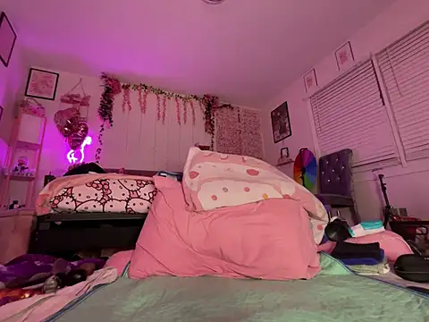 VixenCapri's Live XXX Chat