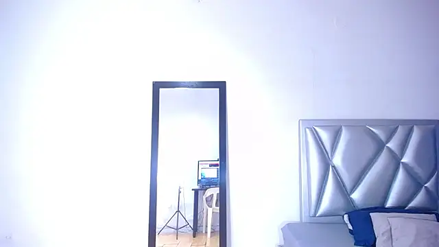 exotic_karmella 现场XXX聊天