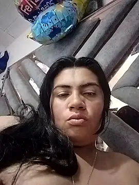 naughty-sharlot's Webcam Show