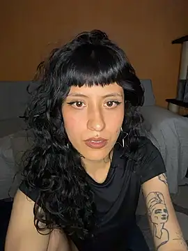 indira_k's Live XXX Chat