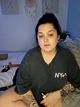 Saucy-Serenity's Live XXX Chat