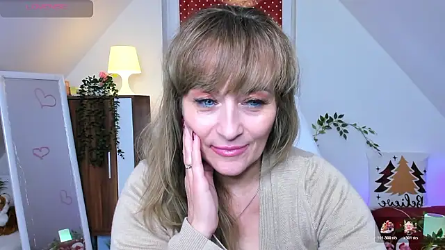 naughtymilane 即時 XXX 聊天