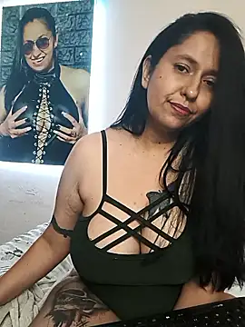 holydeath_1 élő XXX-chatje