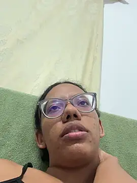 Curly_lily 现场XXX聊天