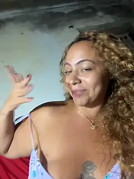 Chloe_Leaozinho Adlı Modelin Canlı XXX Sohbeti