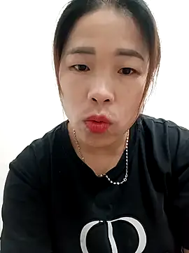 sumy-00 Adlı Modelin Canlı XXX Sohbeti