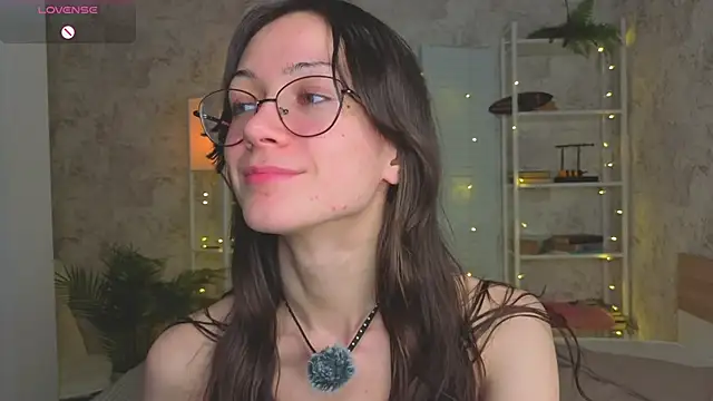 ReneeLippeatt Adlı Modelin Canlı XXX Sohbeti