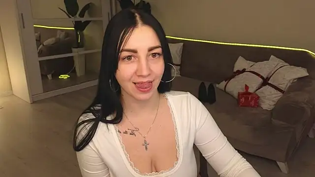 Mira_Harlow Adlı Modelin Canlı XXX Sohbeti