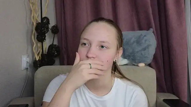 BibiStapler's Live XXX Chat